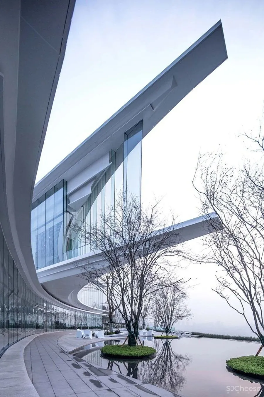 LWK PARTNERS丨2500㎡重庆江山雲出 • Legend未来人居艺术馆