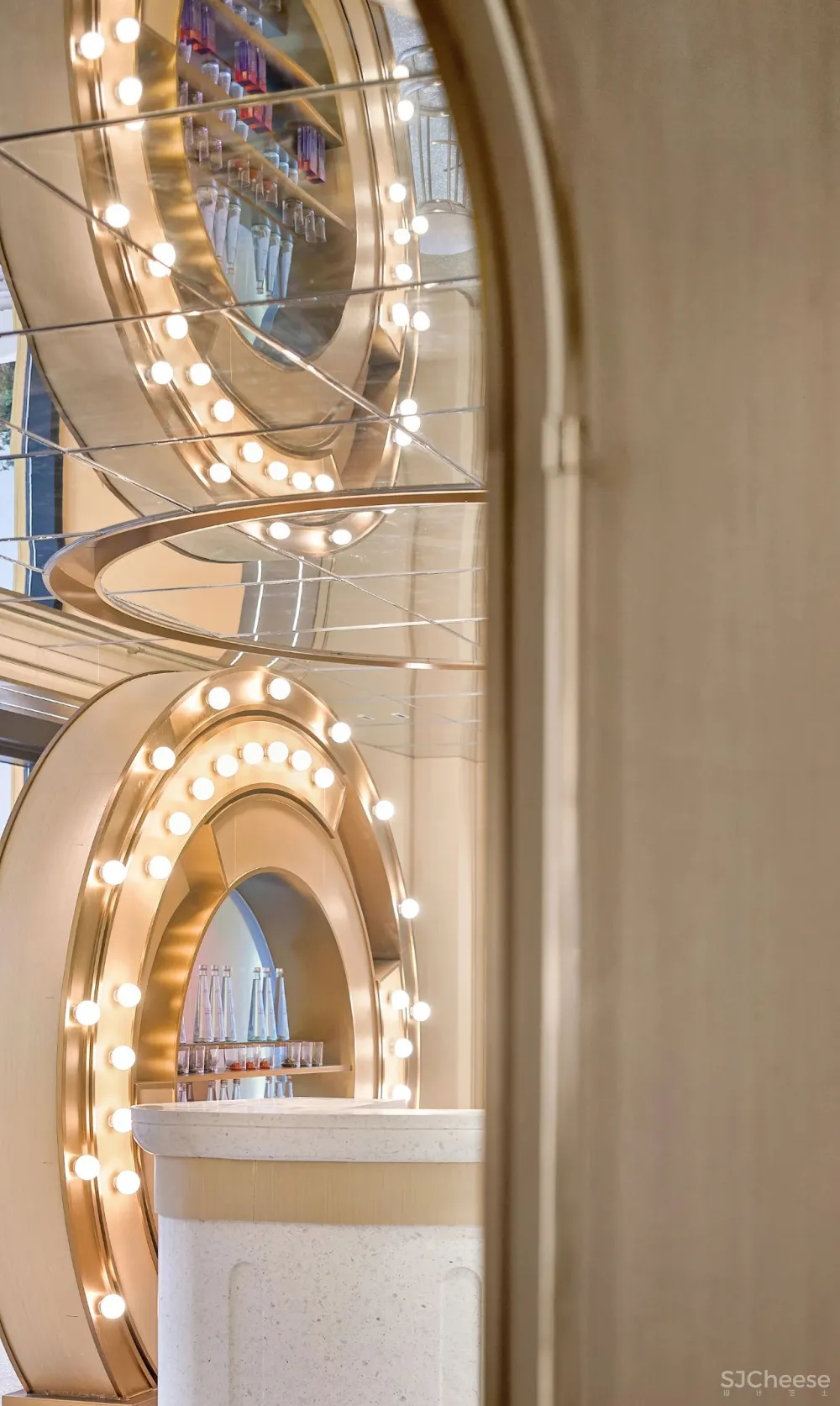 CLV赛拉维:10分甜的梦幻美境,落入凡间的童话世界!