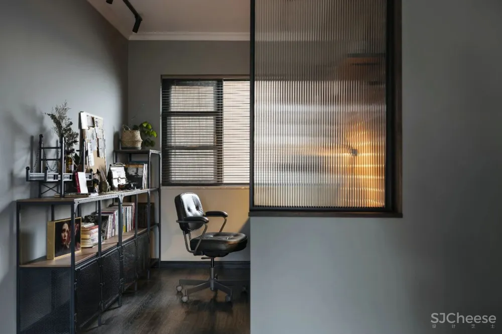 色彩变幻，邂逅张艺谋的光影艺术 予以设计