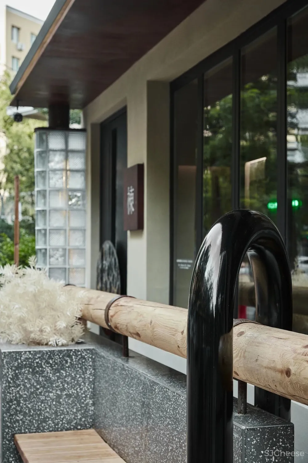 130㎡木质简约空间,兼顾传统与现代的神秘之美!