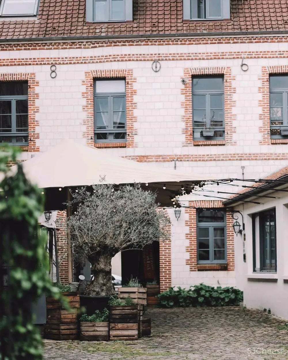 米其林大厨将餐厅开在莫奈画中静美的乡村,美食也是一种超级治愈!