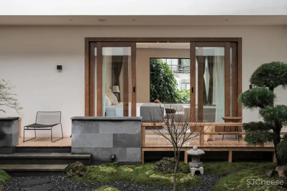 告别人从众！这个被低估的“西南小瑞士”，被稻田火山与古老温泉所拥抱，600年边陲小城的魅力，人见人爱！