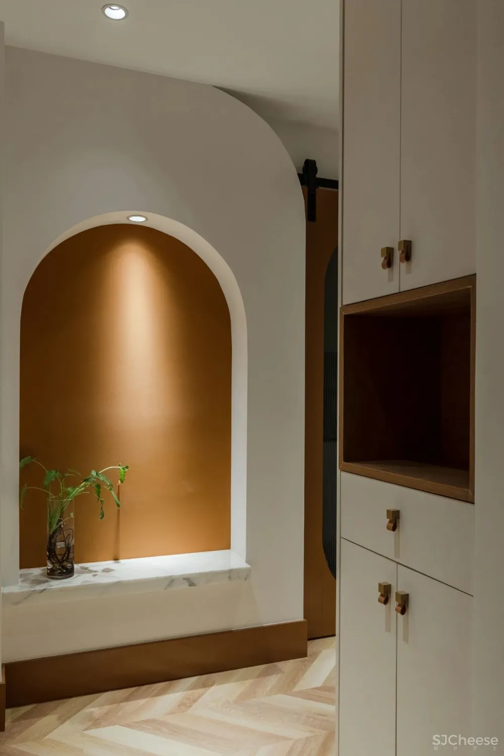 93m²二手房重塑！大胆挑战美妆界“脏橘色”！网友：真的美翻了！