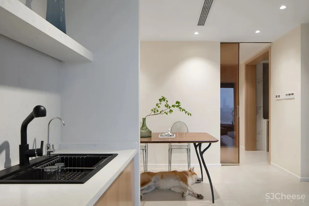 140㎡全透明的家,网红玻璃栈道 滑滑梯爽翻了!