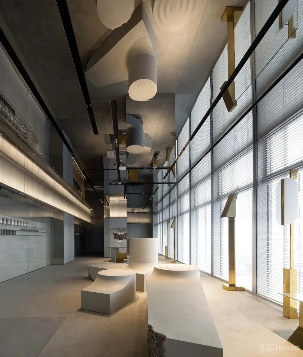 DOMANI 东仓 亮如白昼的夜及温和的肢解