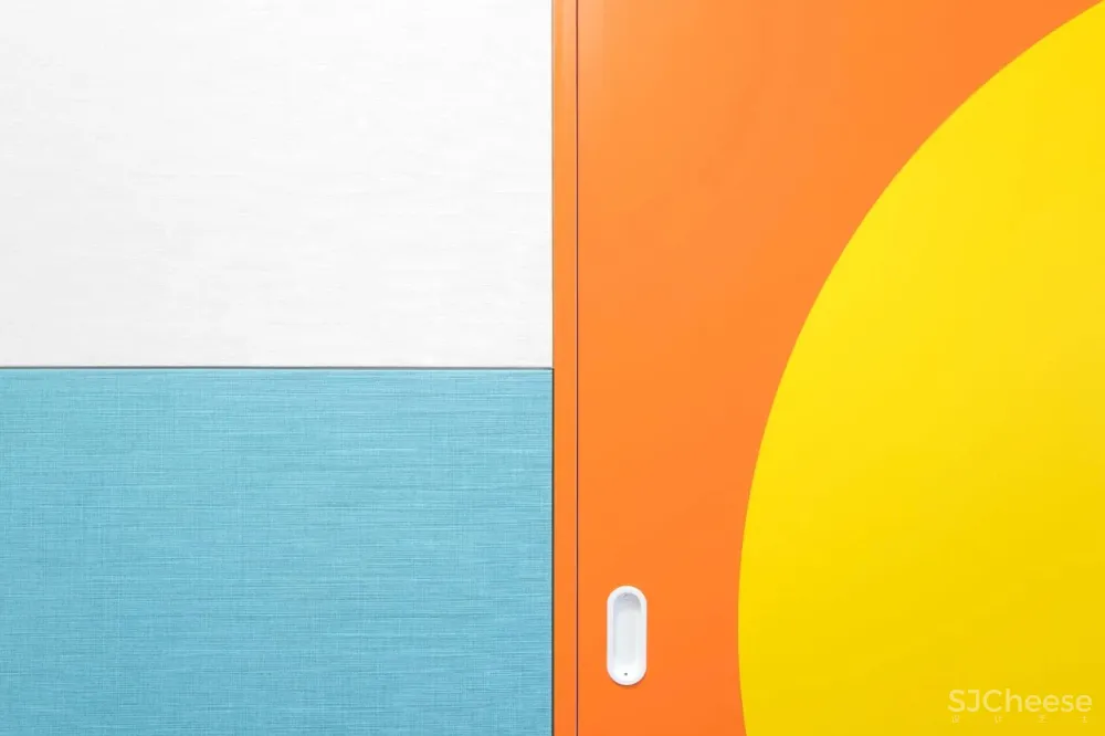 霓虹国的霓虹屋,怪异美学设计让我的眼睛直想哭!