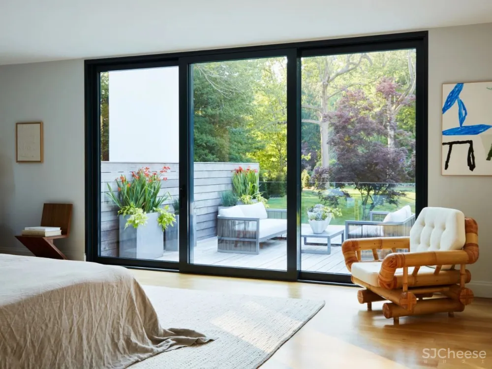 Christian Siriano現代主義避難所