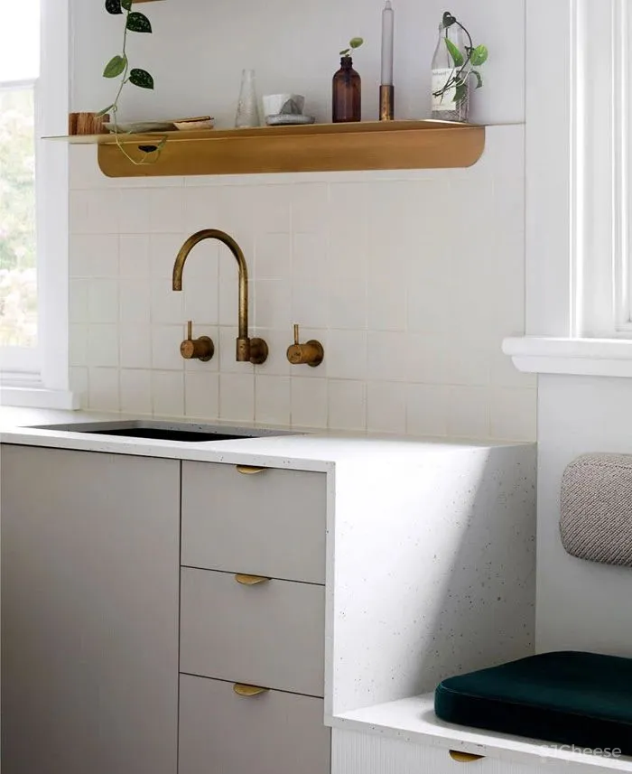 这个小而美的家,很好的向我们证明了“屋不在大,精致则灵”的理念