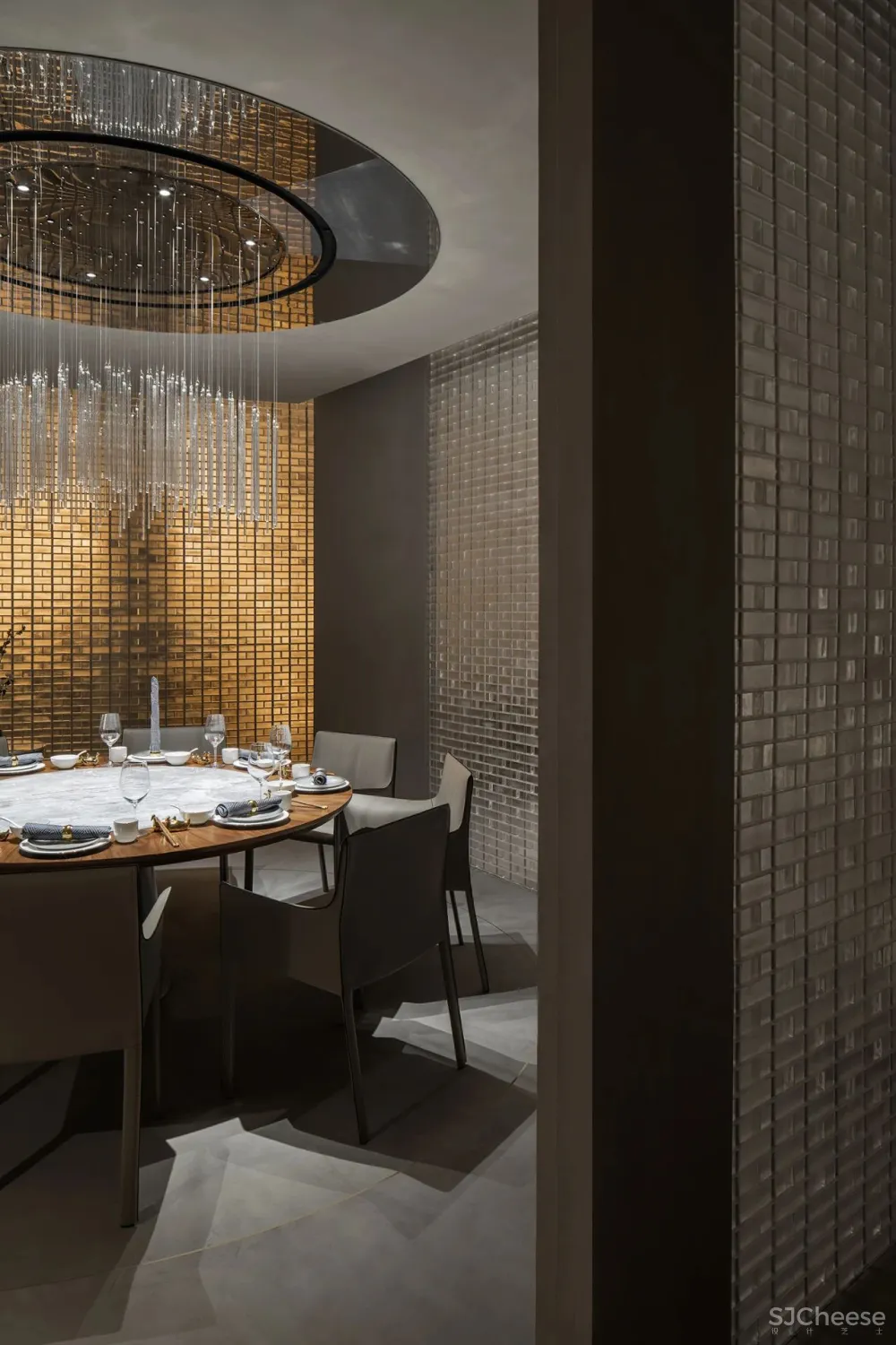 时尚前卫设计,缔造无限可能的灰度空间!