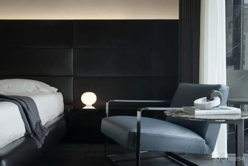 轻奢雅灰美宅:转了半个地球的沪上业主直言,好的地方还是家