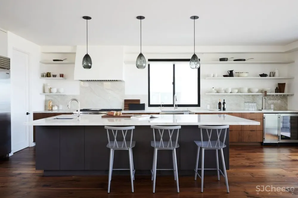 颠覆审美为空间注入质朴情感