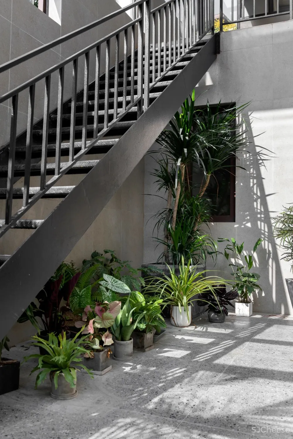 300㎡现代风大宅,下沉式庭院太棒了!