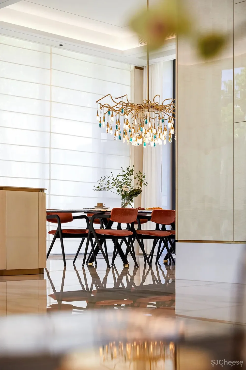 1800 m² 超级别墅，自带室内泳池、SPA等，宁静与奢华的都市桃源