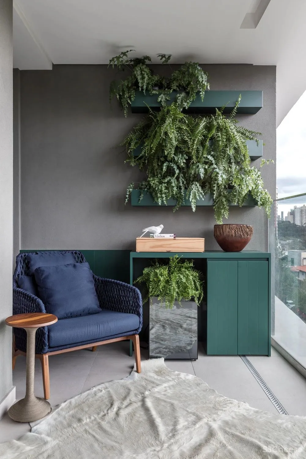 这个家的色彩大胆搭配到令人惊艳,却因为巧妙的处理带来了平衡感