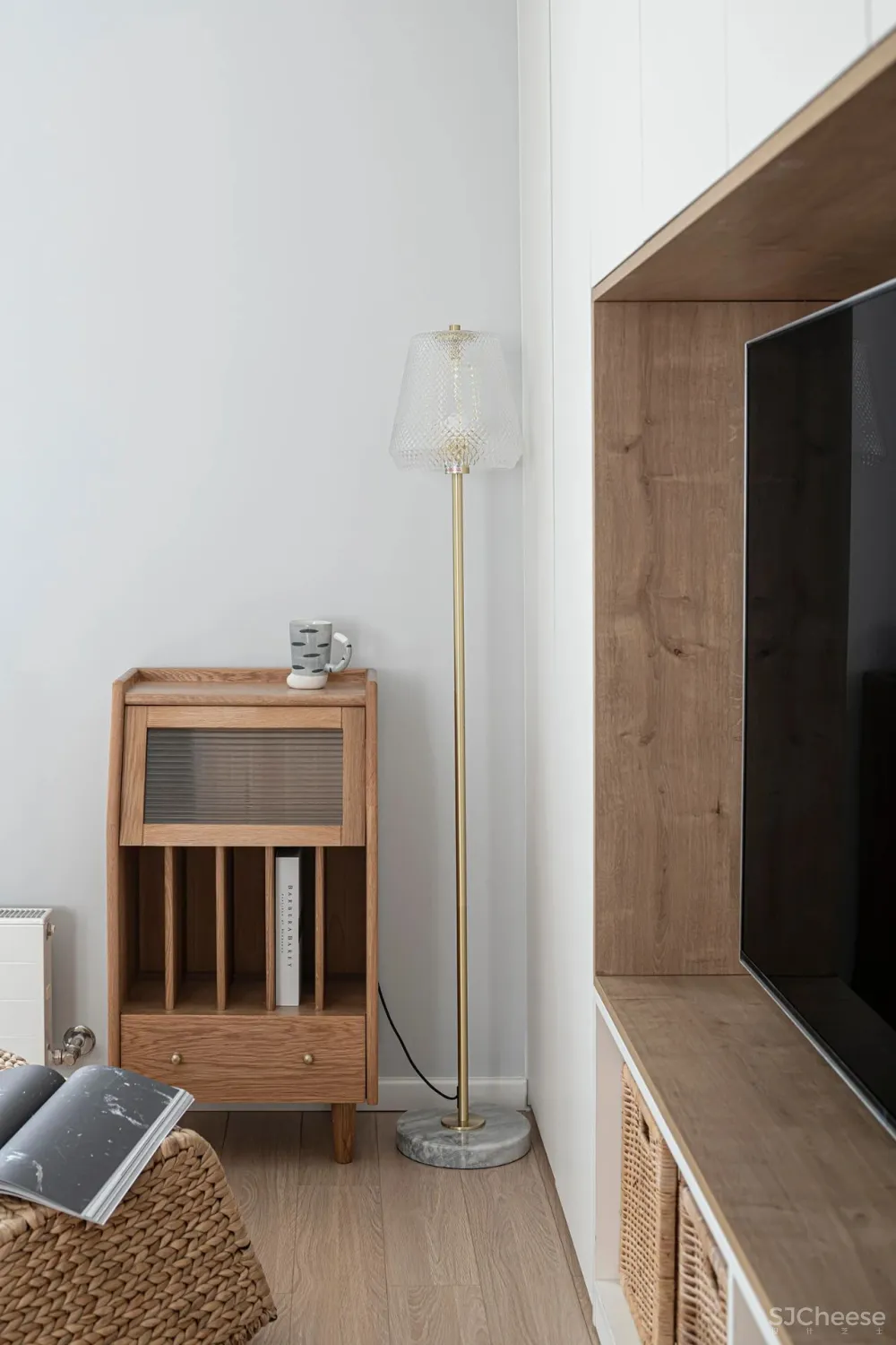 木、白、灰，素雅宁静的慢生活家居 予以设计