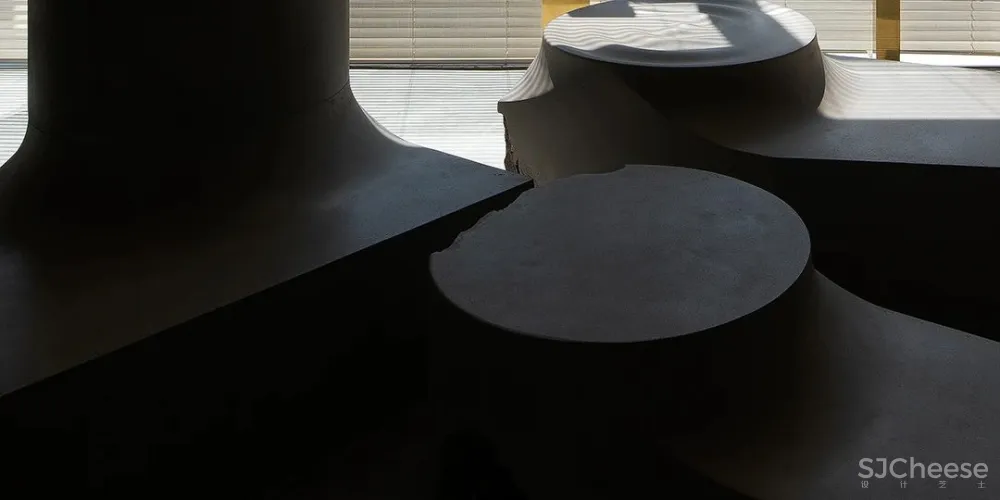 DOMANI 东仓 亮如白昼的夜及温和的肢解