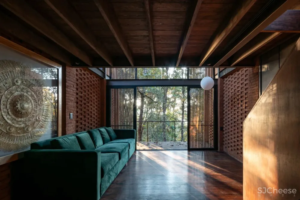 Daniela Bucio Sistos丨妙趣横生的Zirahuén度假屋