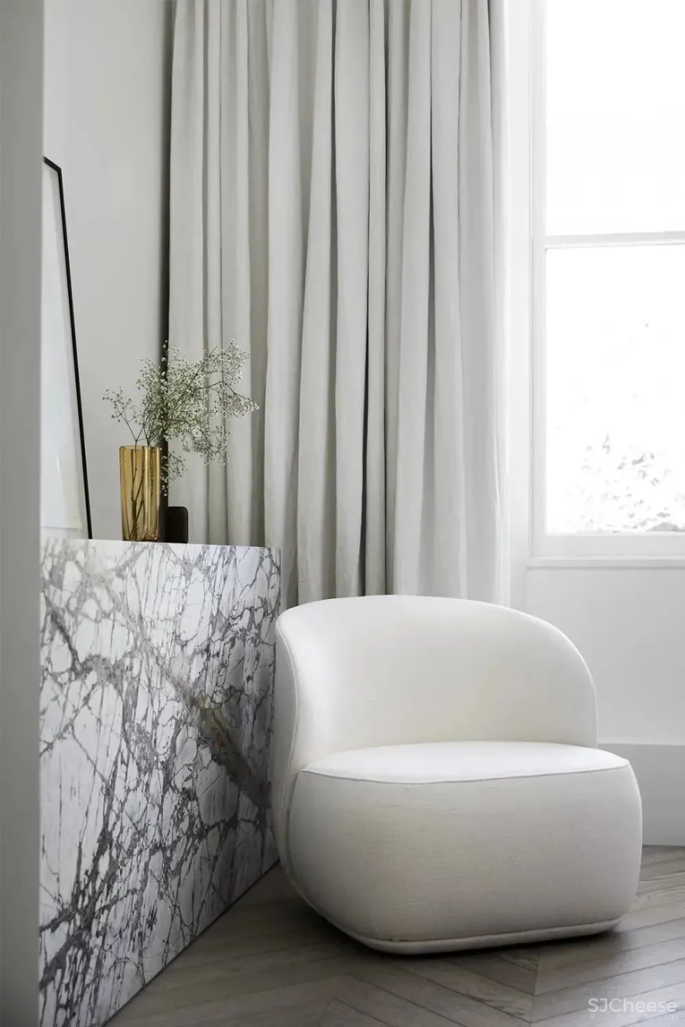 墨尔本克制平静的简约住宅 Conrad Architects