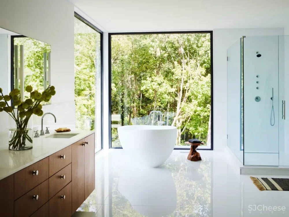 Christian Siriano現代主義避難所