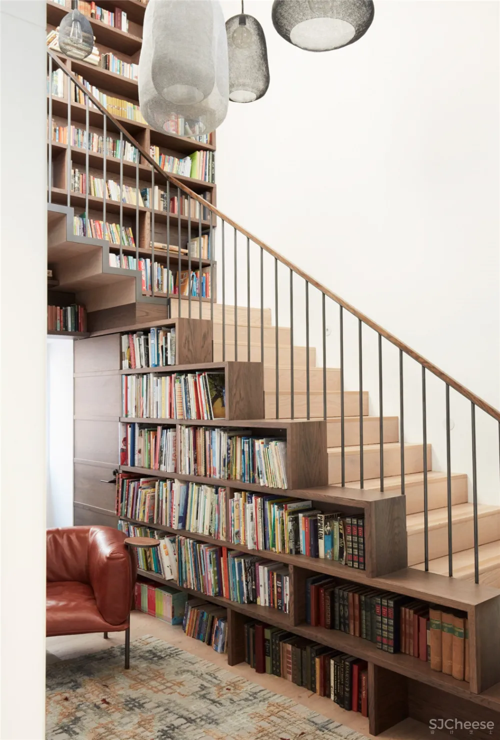 都是转角窗户,「曲面」和「直角」哪个更高级?