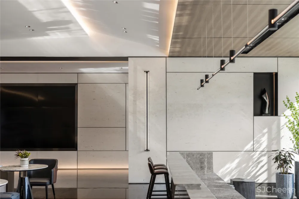 羽果新作:老工业城市美学风格的售楼处