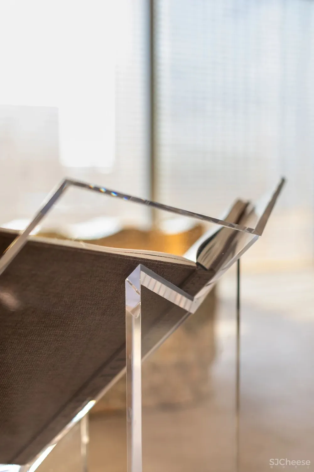 DOMANI 东仓 亮如白昼的夜及温和的肢解