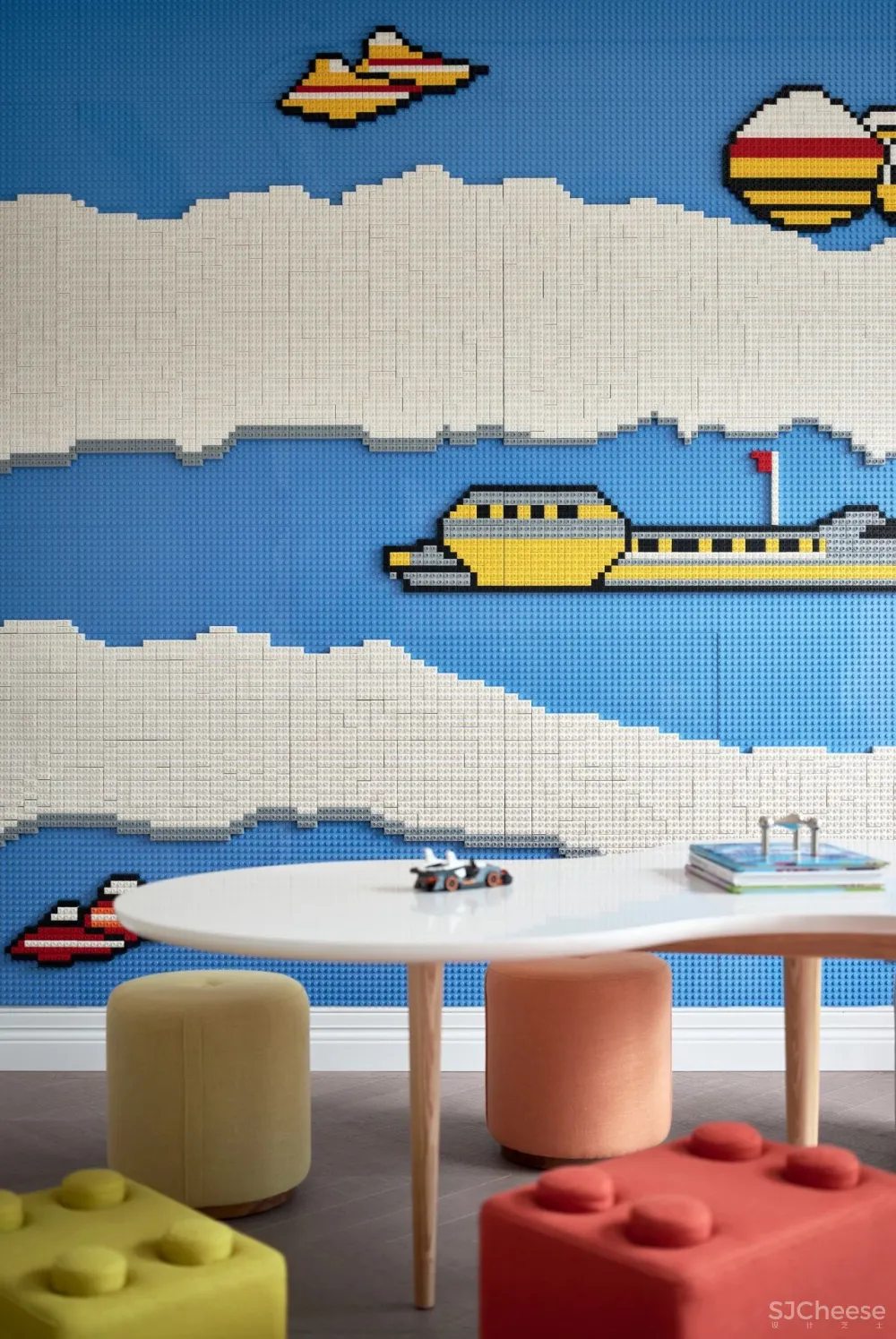 中性色作为空间主色调，搭配以暖温度的姜黄！