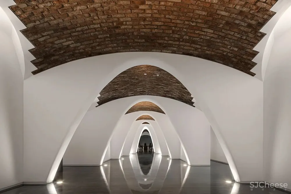 Marisfrolg 总部,时尚与艺术的完美融合,惊艳深圳