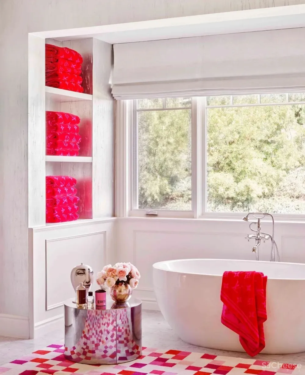 卡戴珊家族的小女儿Kylie Jenner在洛杉矶的豪宅