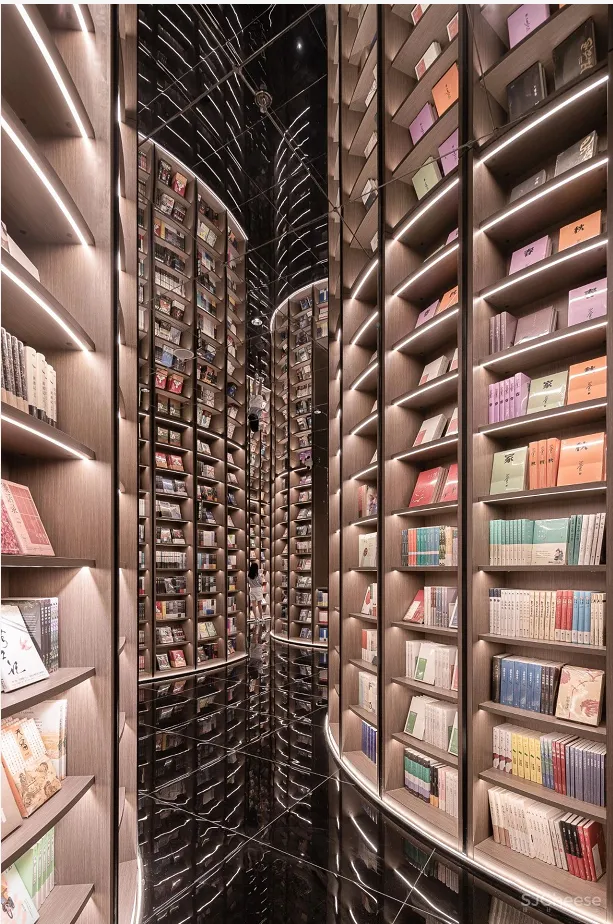 【设计女神新作】最美网红书店入驻成都,超高颜值魔幻4D实力上演“盗梦空间”!