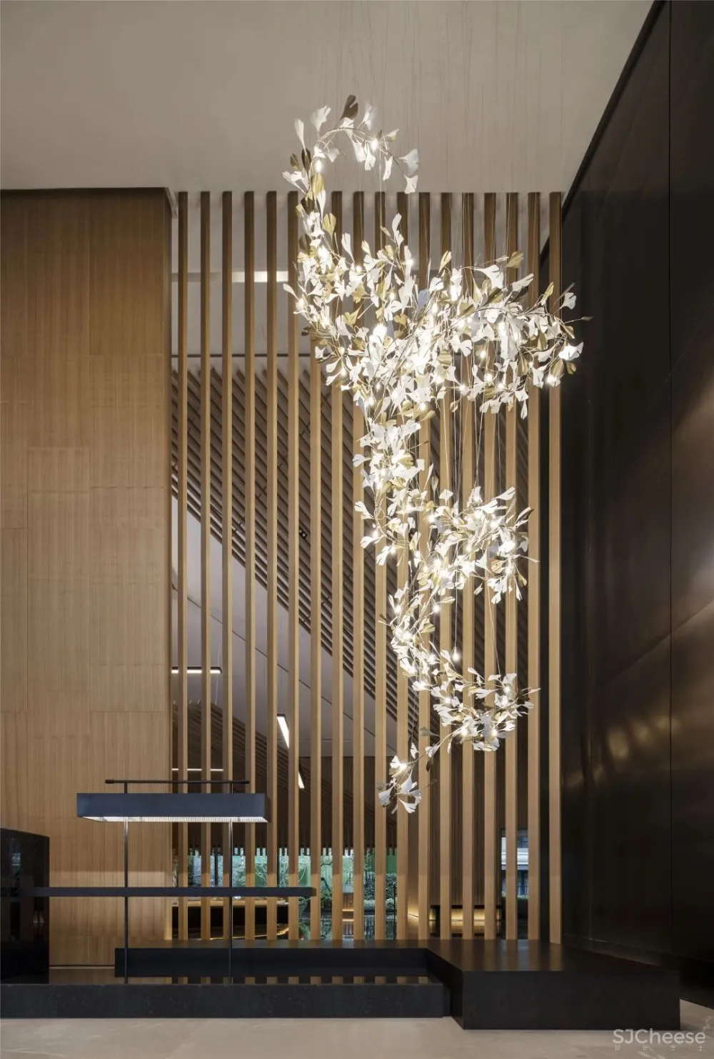 光影的几何丨唐忠汉新作