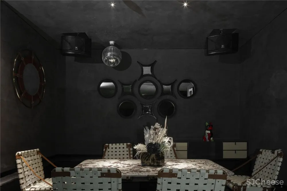 悦·量贩式KTV奥体店“暗夜精灵” INHOUSE设计