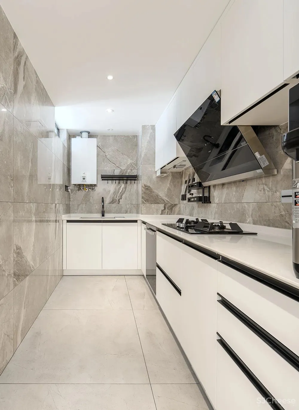 现代金属质感,营造自然人居美学 鸿鹄设计