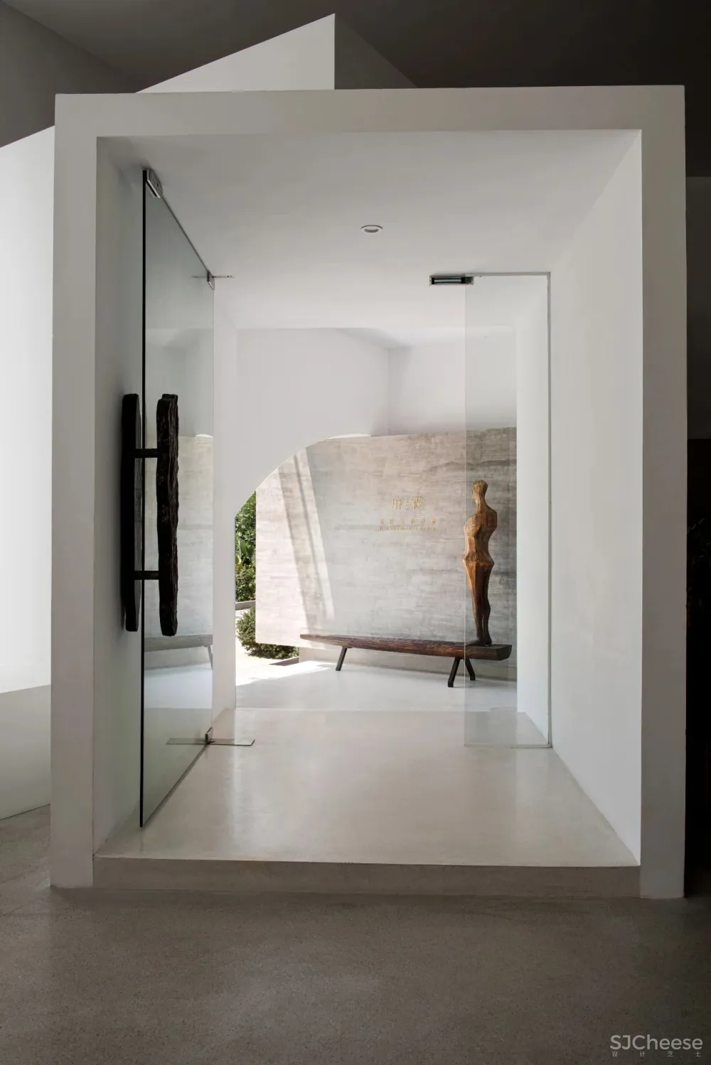 素色成衣,苎麻成筑 沈墨新作