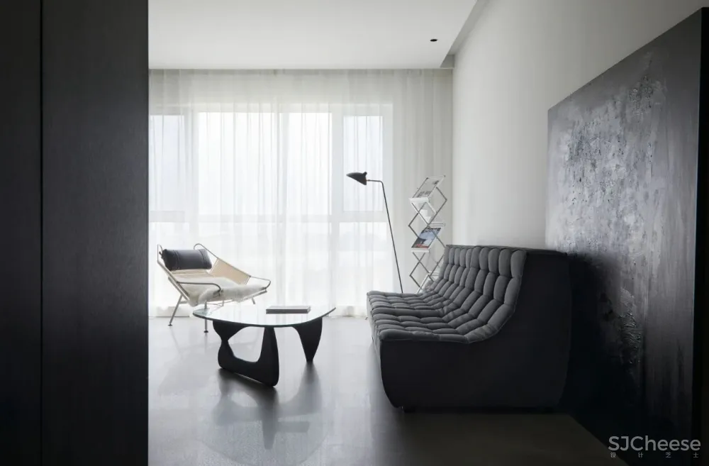 150㎡黑白现代风,将色彩运用到极致,时髦灵动