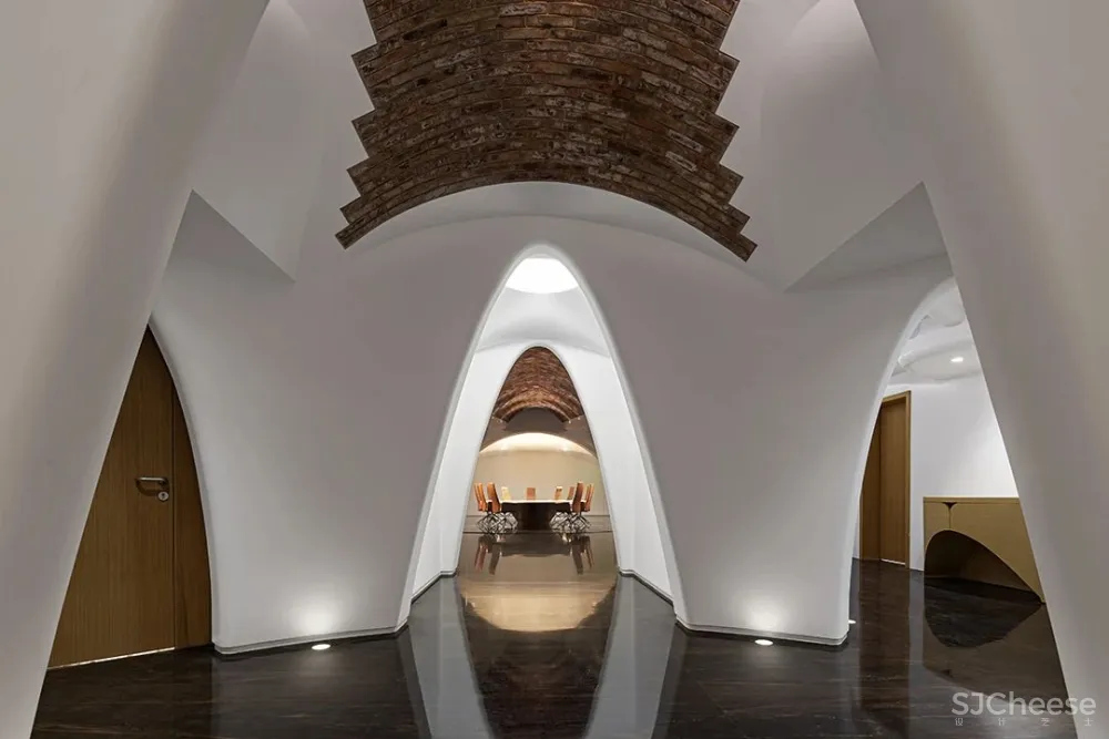 Marisfrolg 总部,时尚与艺术的完美融合,惊艳深圳