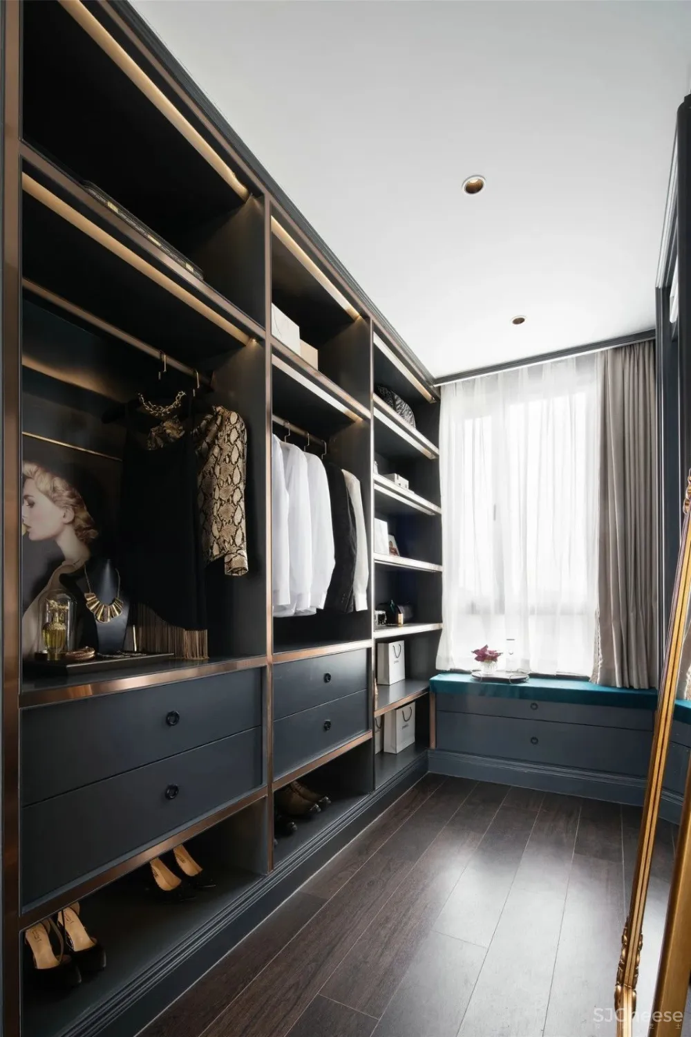 288㎡混搭风轻奢住宅 品辰设计