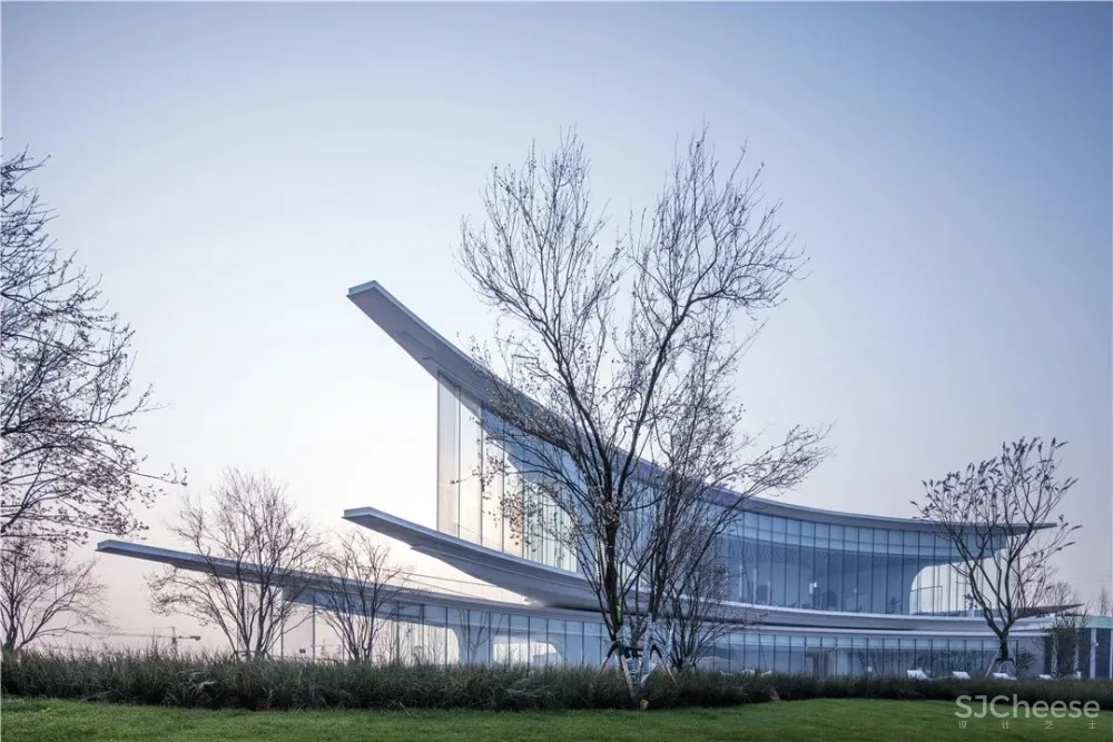 LWK PARTNERS 重庆江山雲出·Legend未来人居艺术馆