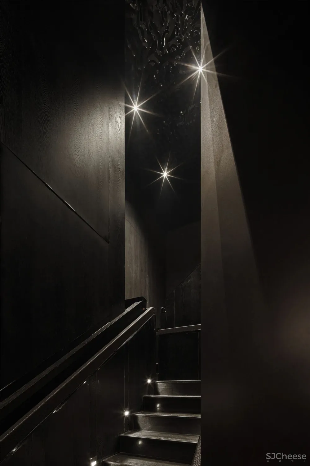 悦·量贩式KTV奥体店“暗夜精灵” INHOUSE设计