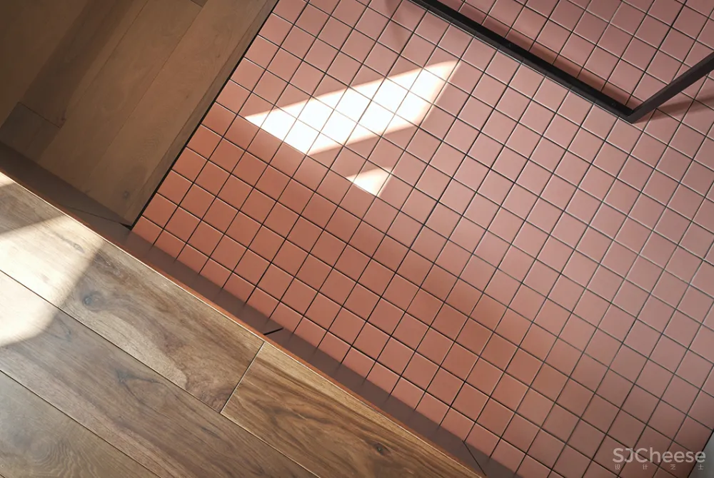 144㎡粉色小别墅,一人三猫的浪漫满屋 KC design