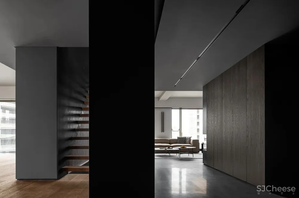 方磊 上海 555 m² 黄浦江畔顶层复式,大道至简,安静优雅!