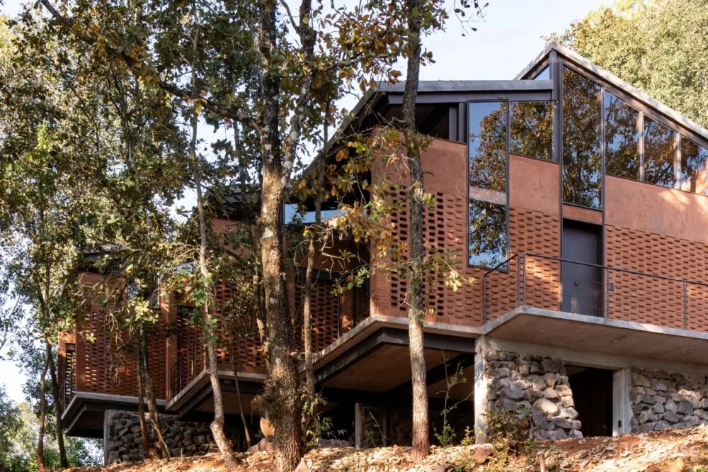 Daniela Bucio Sistos丨妙趣横生的Zirahuén度假屋