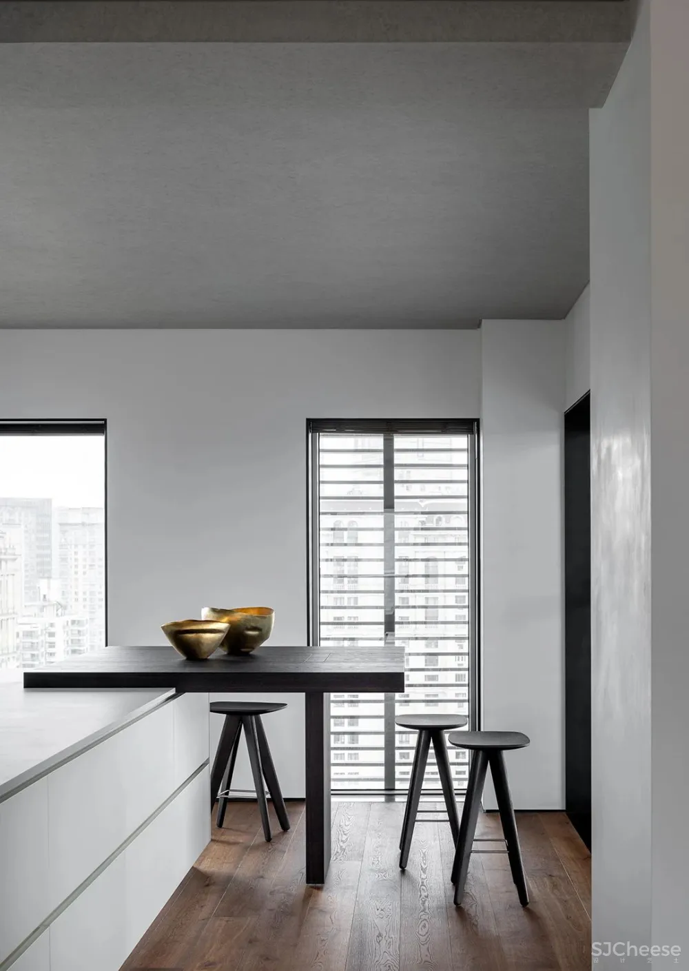 方磊 上海 555 m² 黄浦江畔顶层复式,大道至简,安静优雅!