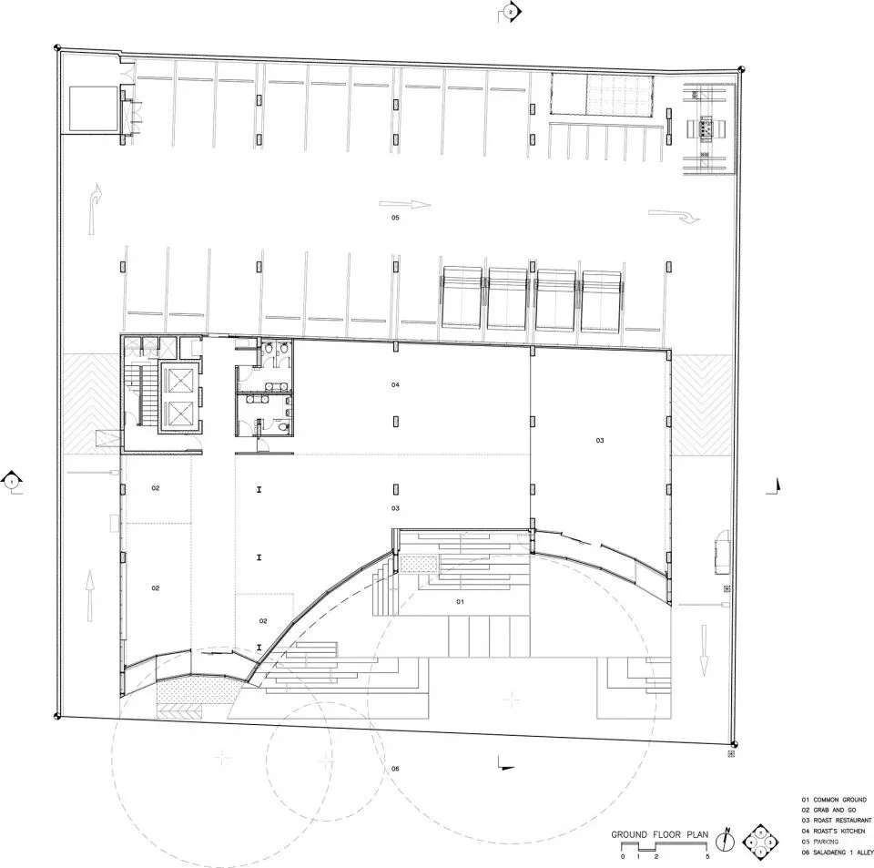 大榕树下,“拥而不挤”,细品那屹立在红色斜屋顶小火车站上的商业综合体