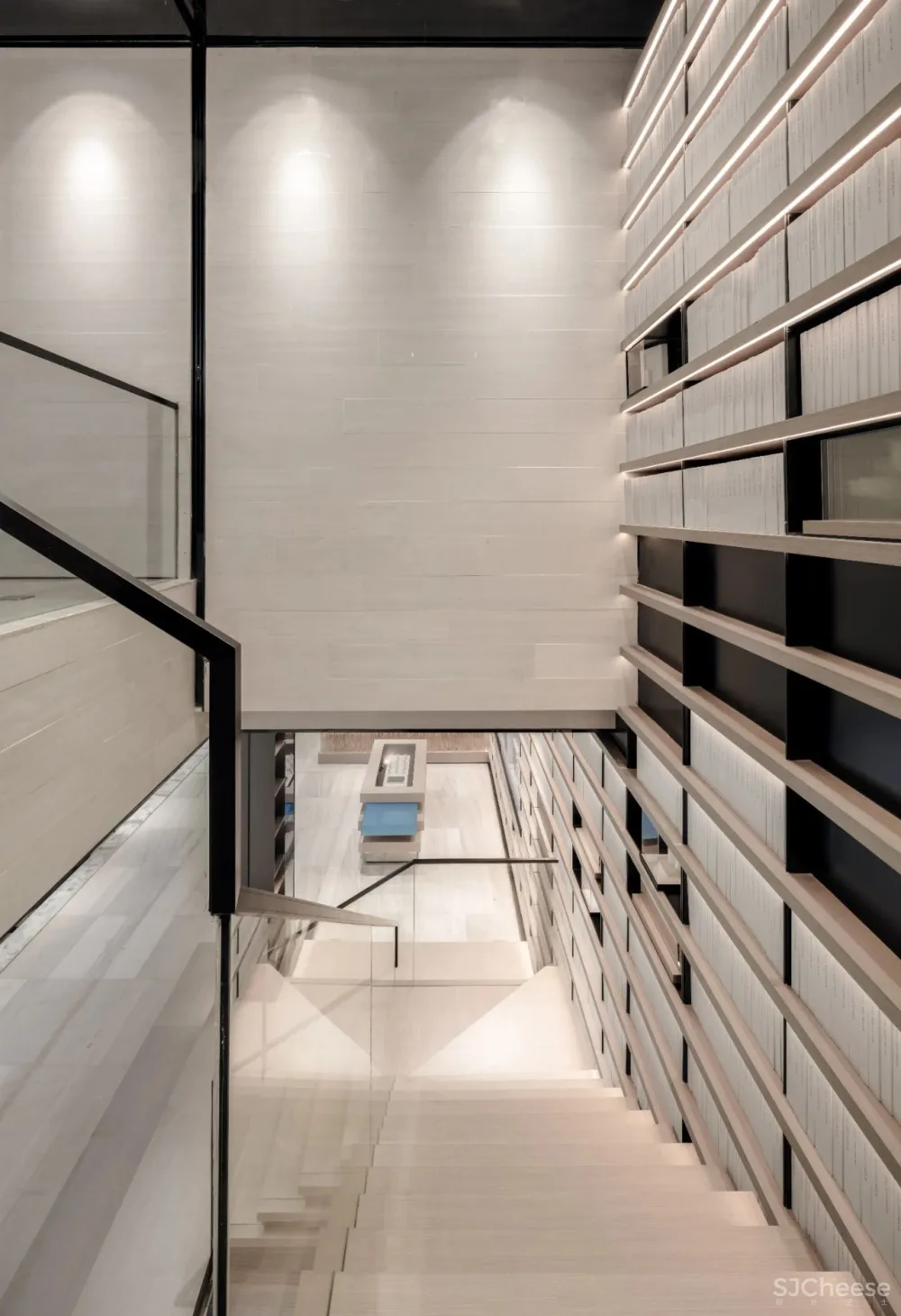 JLa设计 × 保利云上销售中心:倒转一座城,悬挂云端