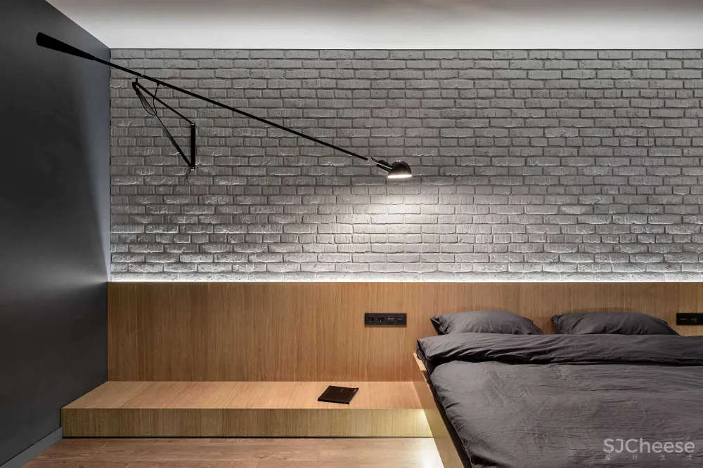 工业风两居室,层高不够,天花就这样装