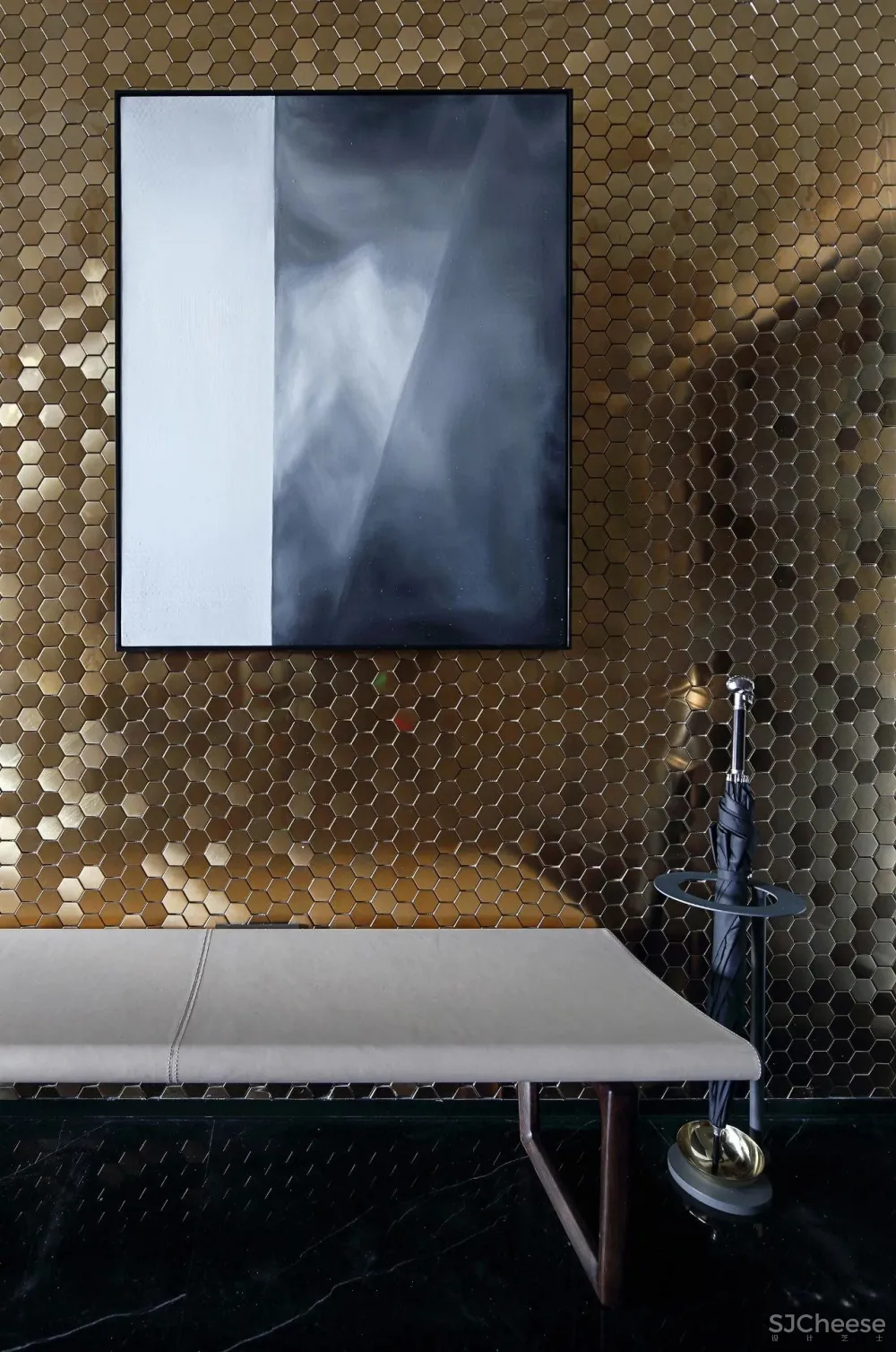 轻奢雅灰美宅:转了半个地球的沪上业主直言,好的地方还是家