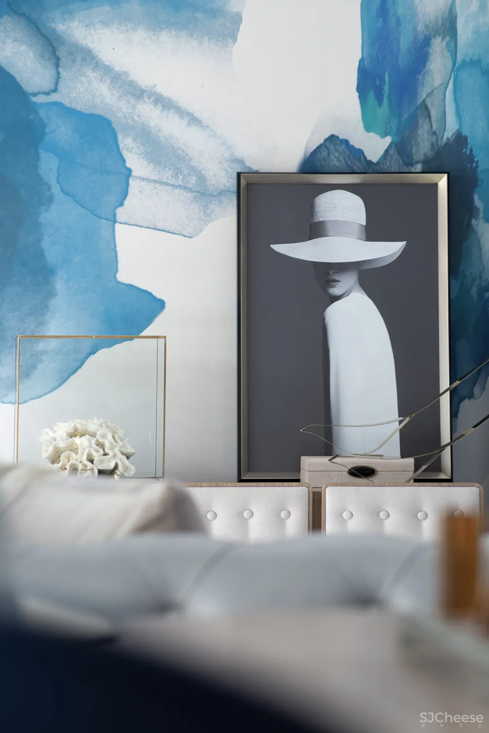 让我们静心聆听丝巾诉说的动人故事 ,Hermès l 红星地产×香港方黄新作