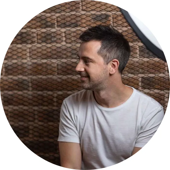 工业风两居室,层高不够,天花就这样装