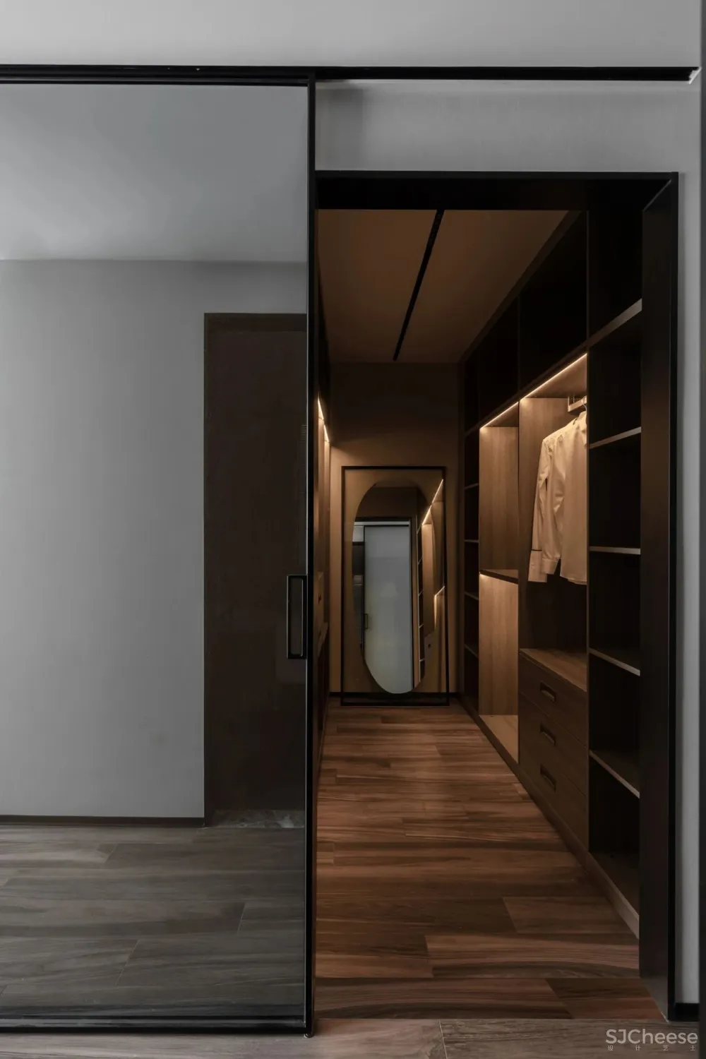 质感低调柔和,优雅不张扬!